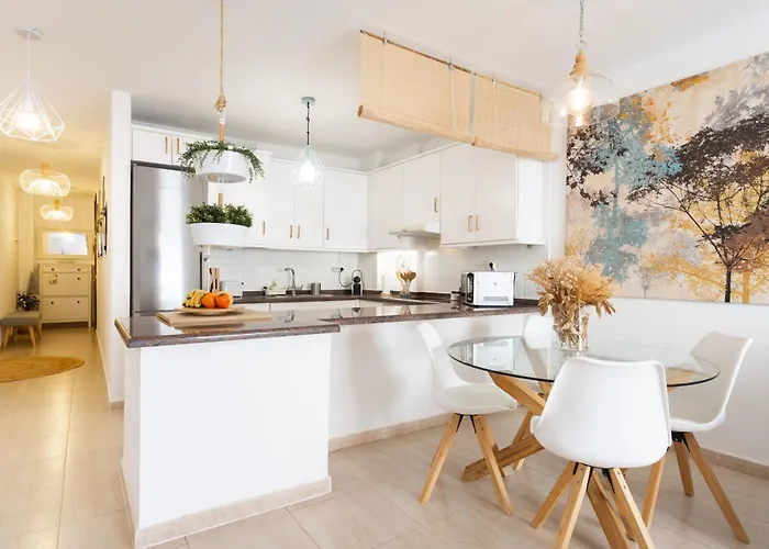 Home2book Lighthouse Stunning Sea View דירה